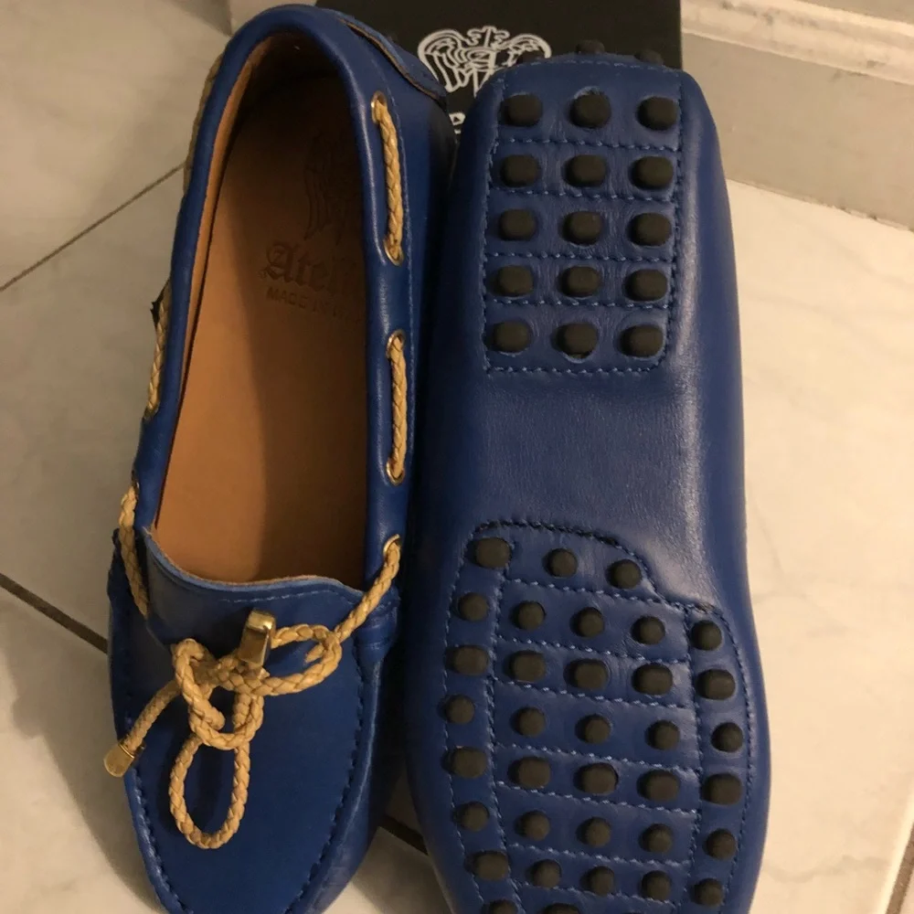 Boys Italian leather Blue shoes in box like new!